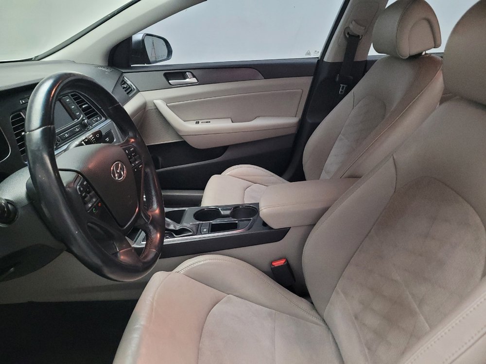 Used 2015 Hyundai Sonata Sport w/ Option Group 03 FWD image 17