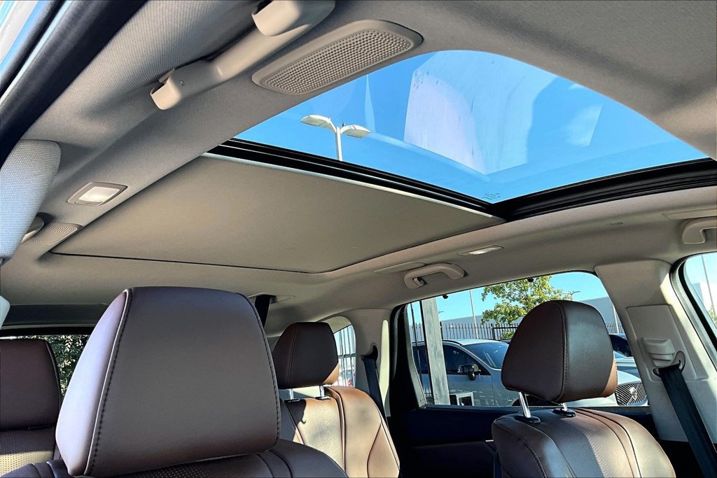 Certified 2025 Acura MDX w/ Technology Package FWD image 20