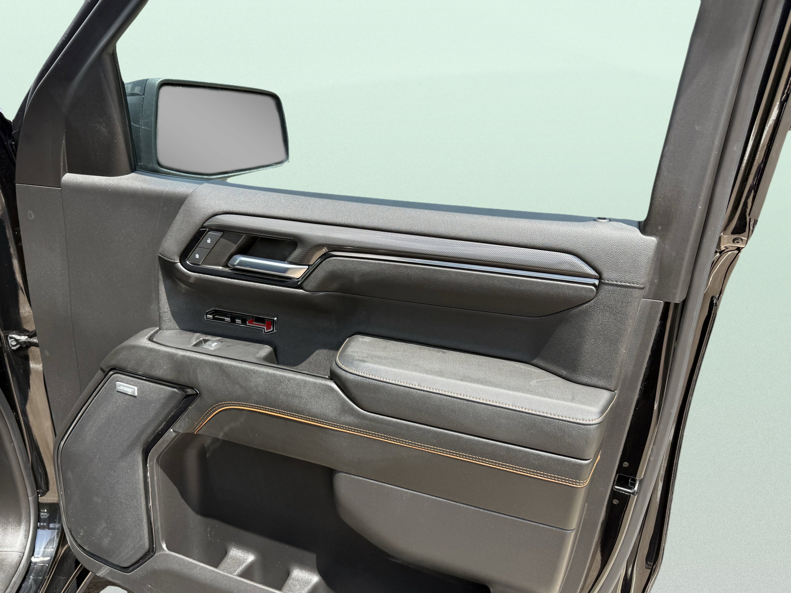 Used 2024 GMC Sierra 1500 AT4 image 46