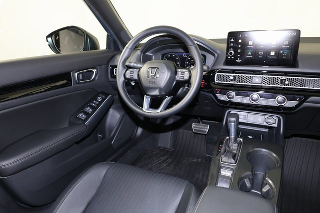 Used 2025 Honda Civic Sport Touring image 9