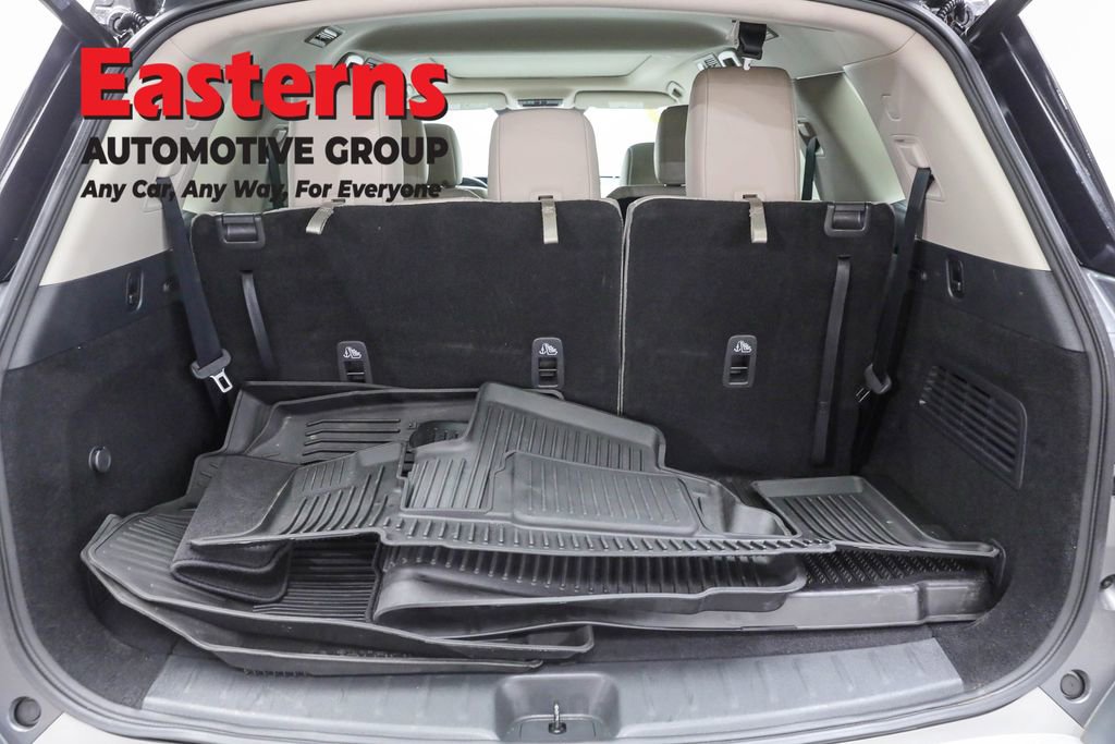 Used 2023 Nissan Pathfinder SL w/ SL Premium Package image 9