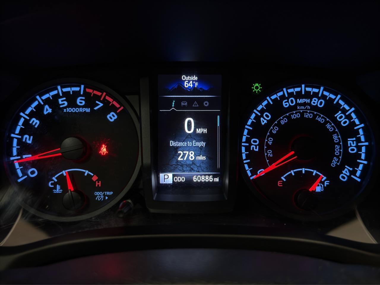 Used 2022 Toyota Tacoma SR AWD/4WD image 18