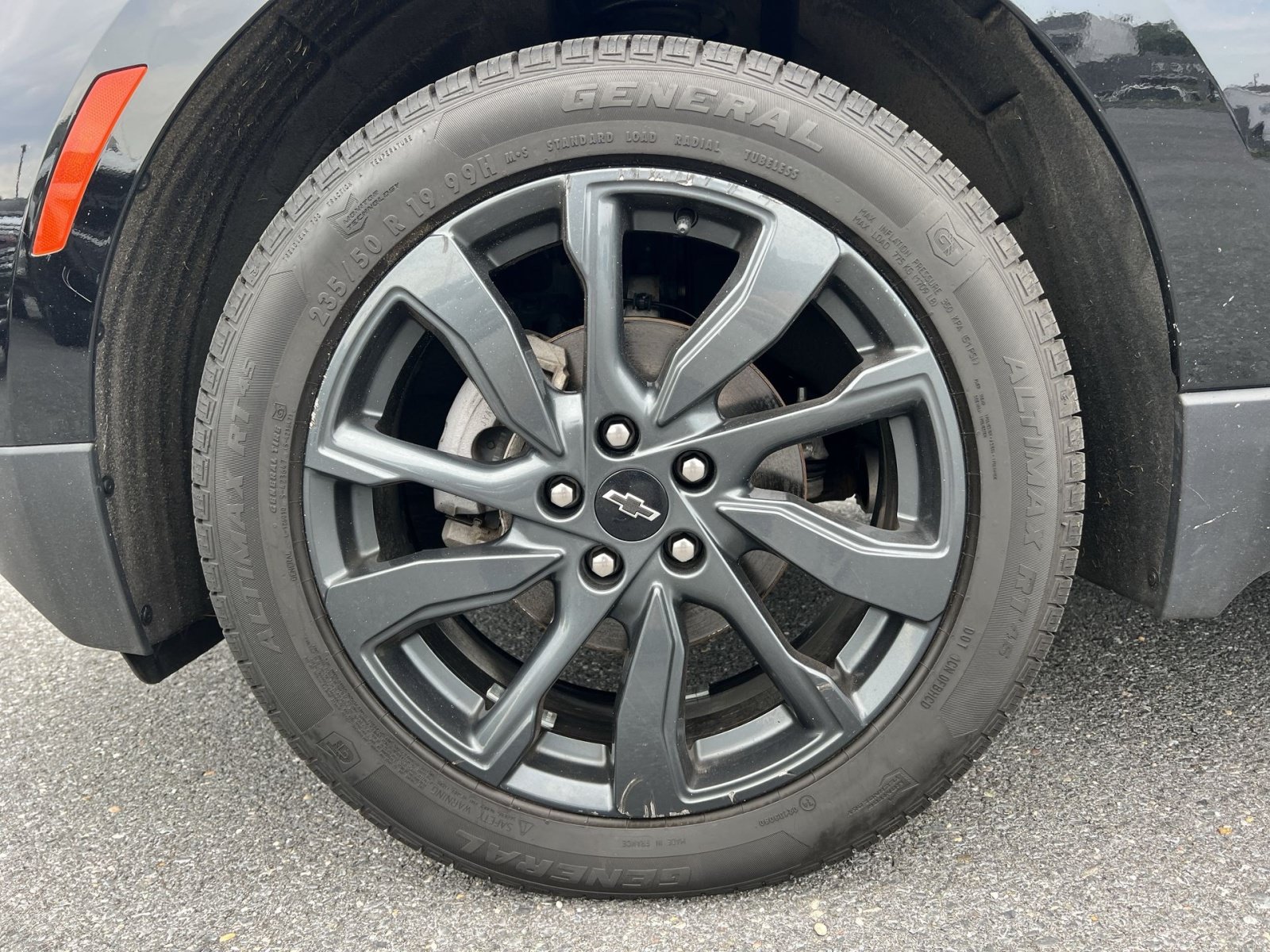 Used 2023 Chevrolet Equinox RS AWD/4WD image 12