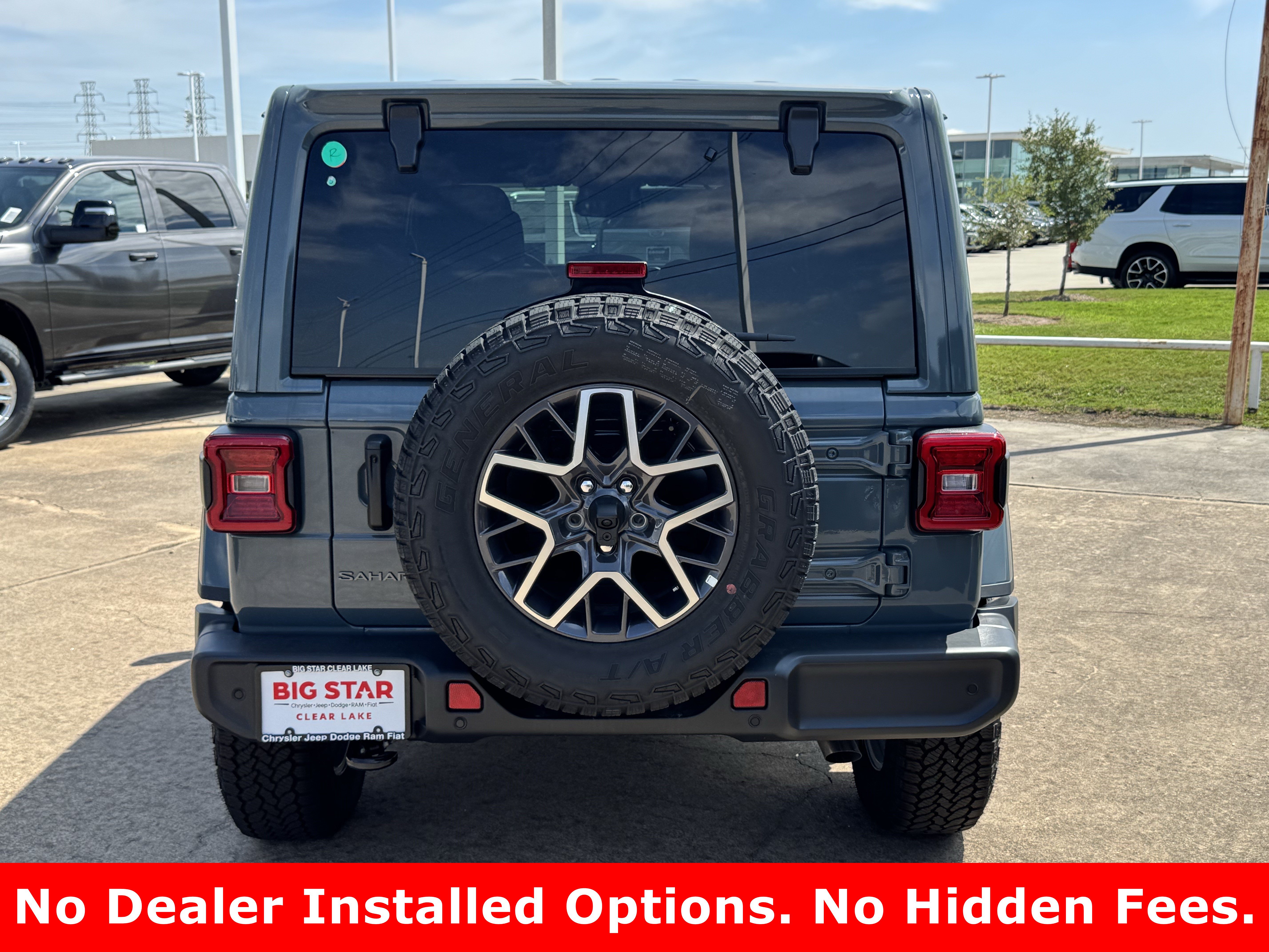 New 2026 Jeep Wrangler Unlimited Sahara AWD/4WD image 6