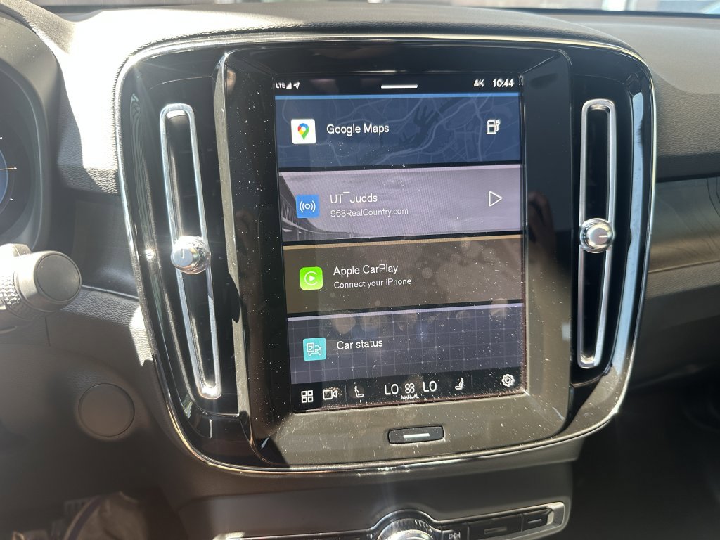 Used 2023 Volvo C40 P8 Recharge Plus image 18