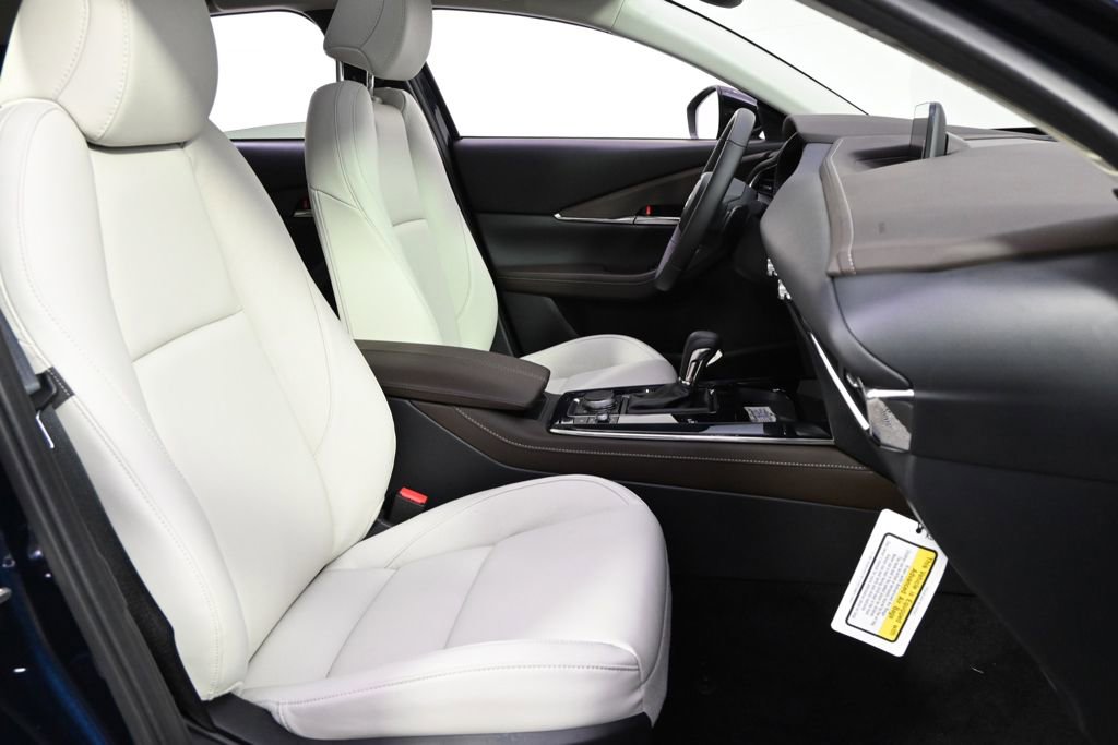 New 2025 MAZDA CX-30 2.5 Turbo w/ Premium Package image 16