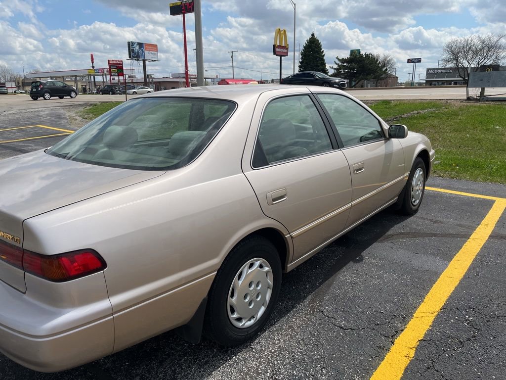 Used 1997 Toyota Camry XLE image 3