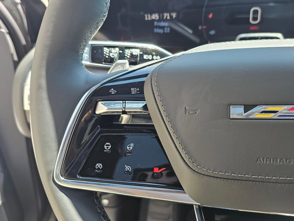 New 2026 Cadillac Lyriq V AWD/4WD image 31