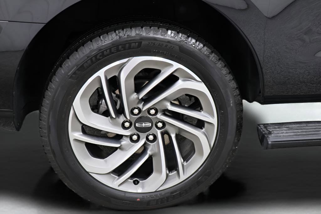 Used 2025 Lincoln Navigator Reserve image 38