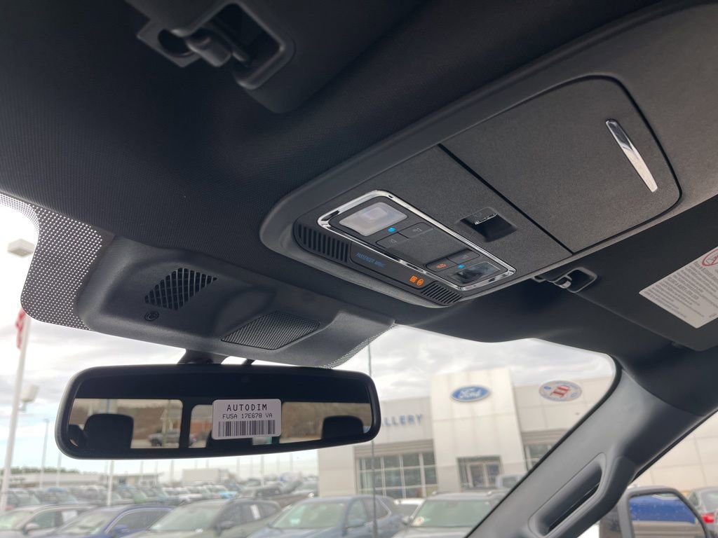 New 2026 Ford F350 Platinum w/ Tremor Off-Road Package image 18