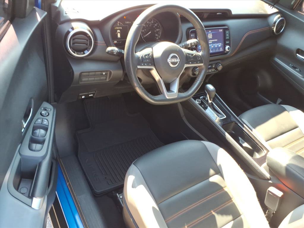 Used 2023 Nissan Kicks SR w/ SR Premium Package FWD image 17