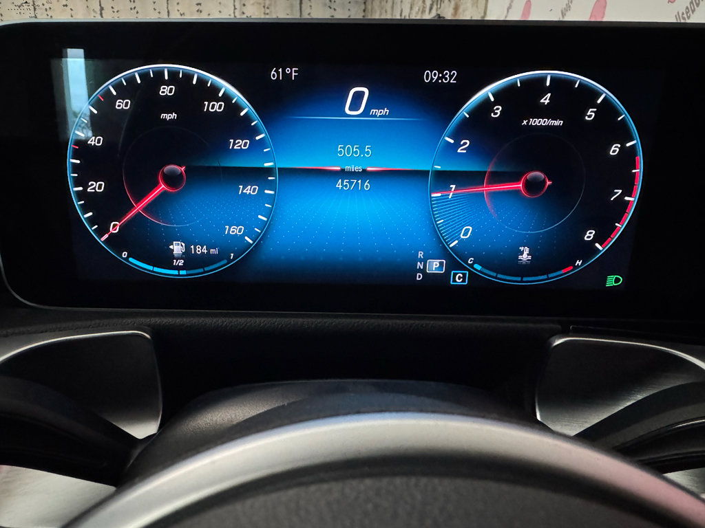 Used 2021 Mercedes-Benz GLB 250 w/ Premium Package image 25