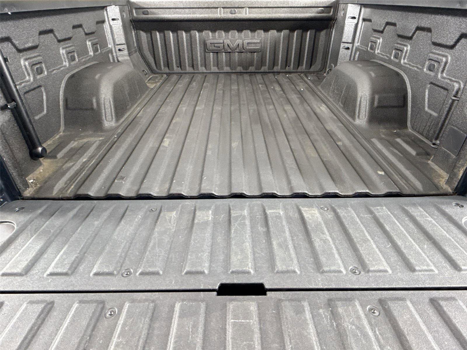 Used 2022 GMC Sierra 1500 Elevation image 35