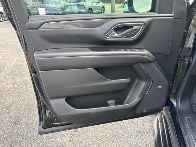 Used 2024 GMC Yukon AT4 w/ Technology Package AWD/4WD image 10