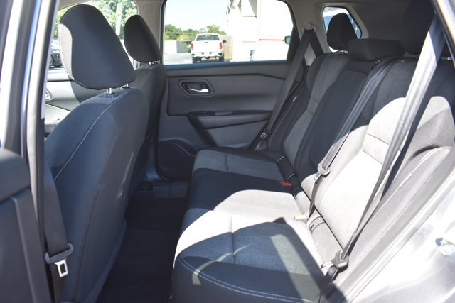 Used 2024 Nissan Rogue SV FWD image 13