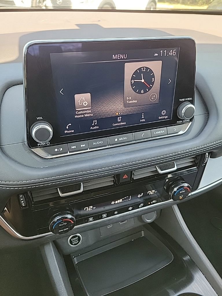 Certified 2022 Nissan Rogue SV image 24