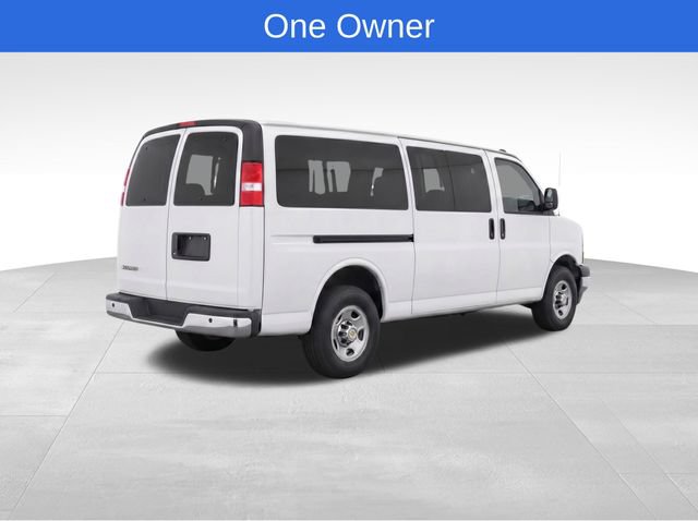 Used 2025 Chevrolet Express 3500 LT w/ LT Preferred Equipment Group RWD image 4