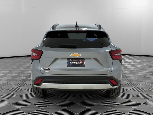 Certified 2024 Chevrolet Trax LT w/ Driver Confidence Package image 4