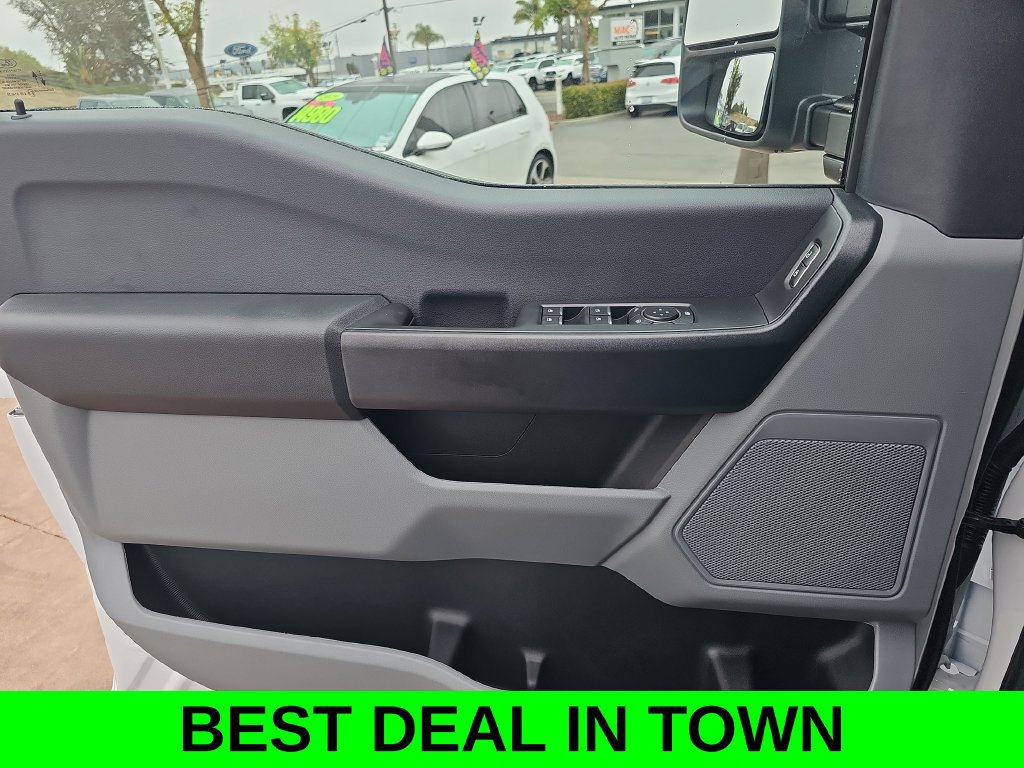New 2026 Ford F250 XL w/ XL Chrome Package AWD/4WD image 26