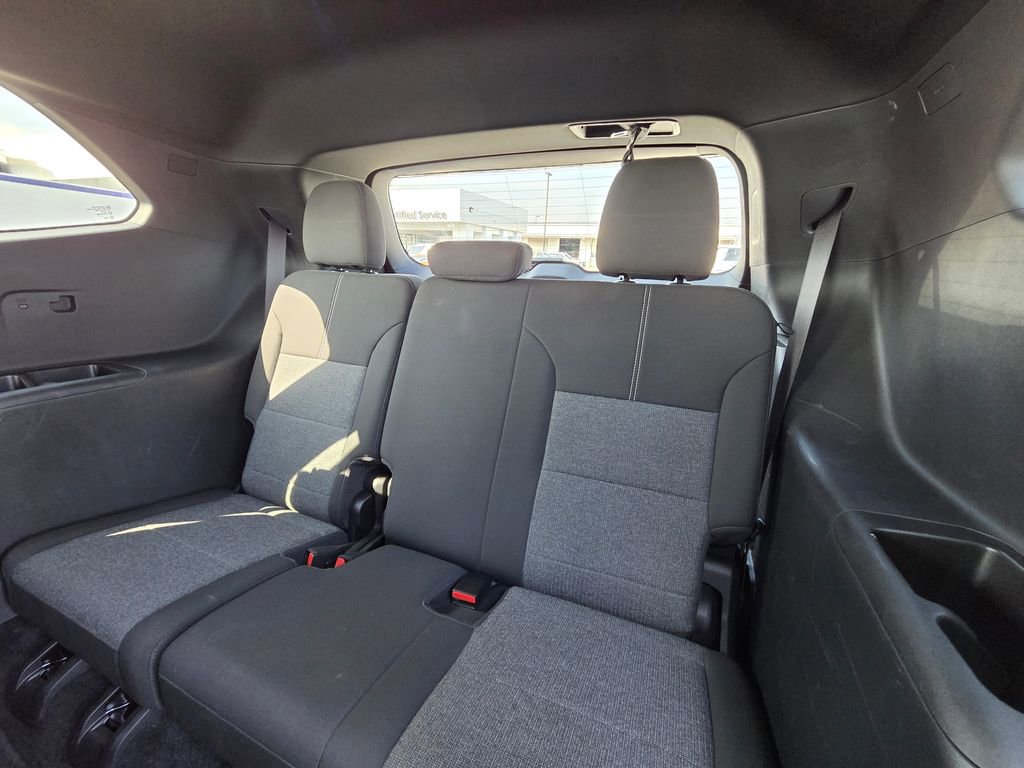 Used 2025 GMC Acadia Elevation image 26