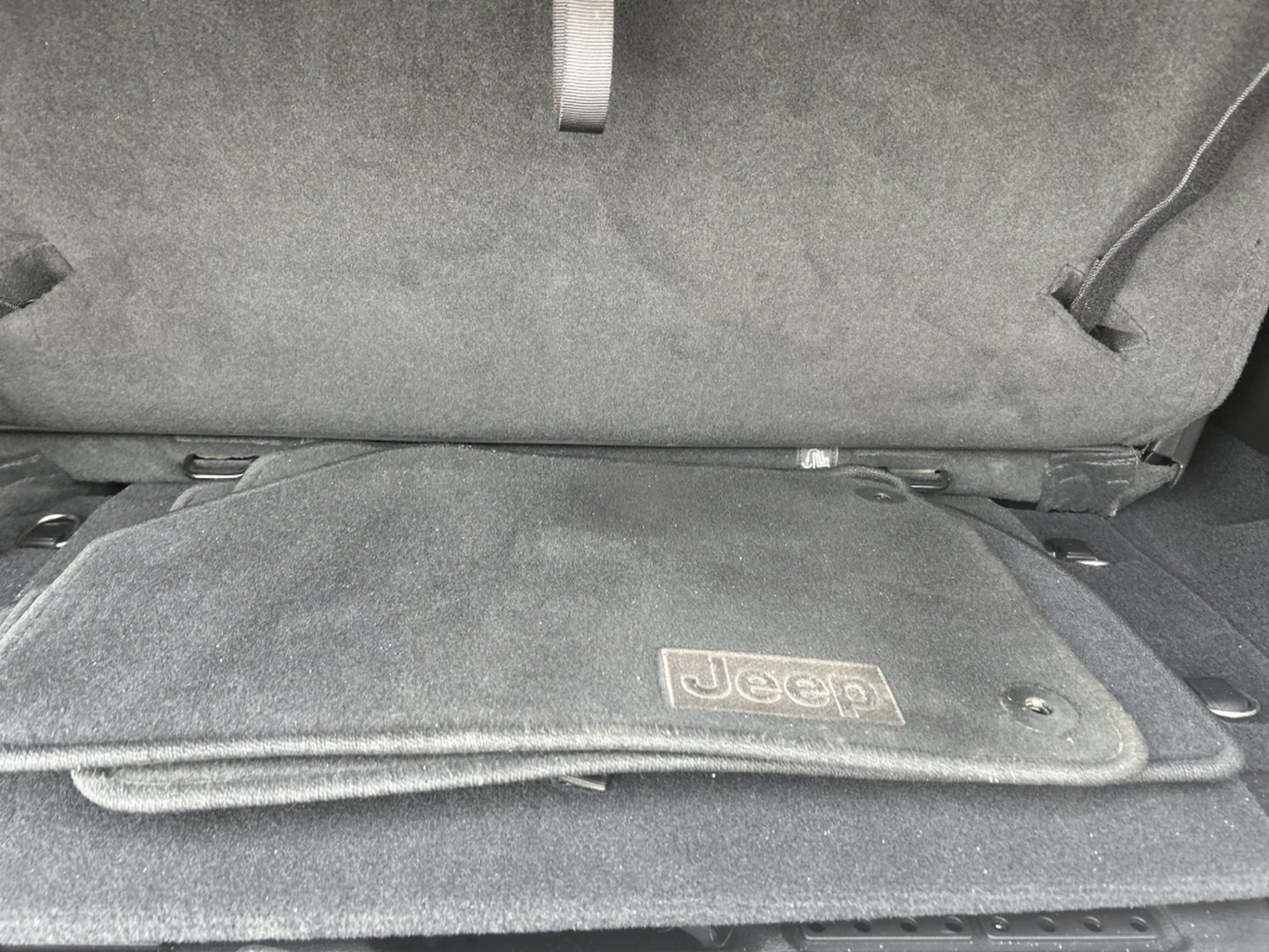 Used 2022 Jeep Wrangler Sport S image 27