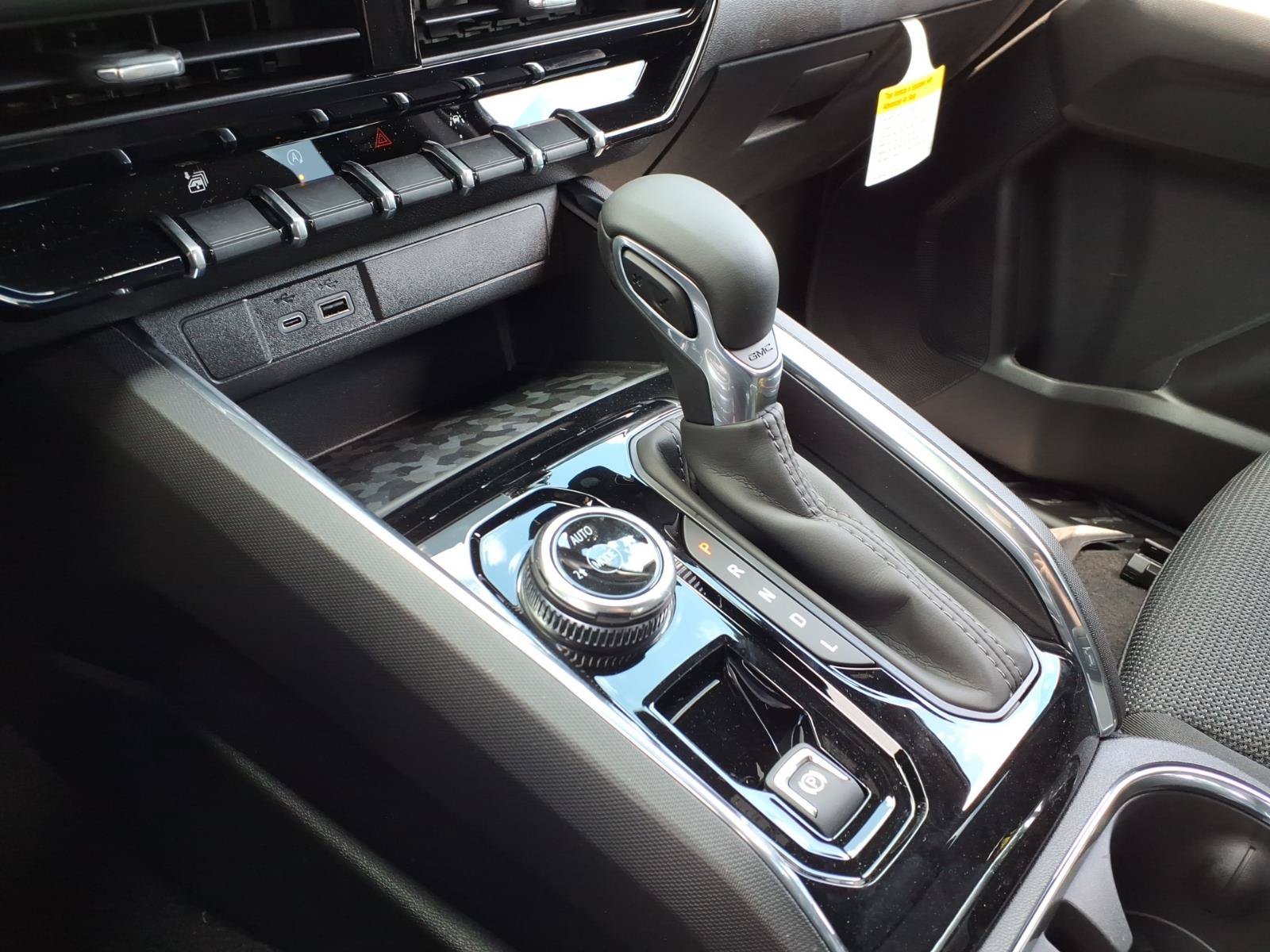 New 2026 GMC Canyon Elevation w/ Convenience Package AWD/4WD image 18