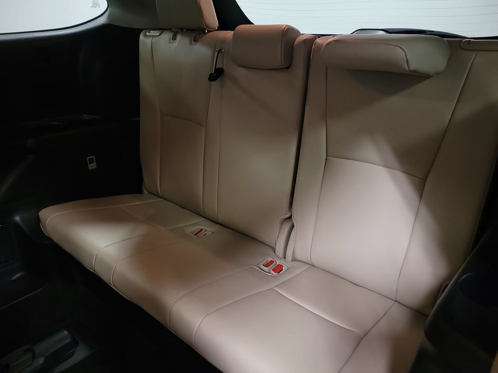Used 2024 Toyota Highlander XLE AWD/4WD image 21