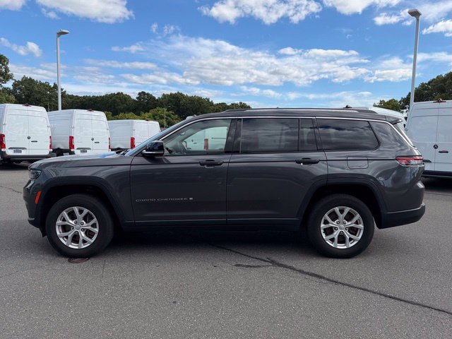 Used 2023 Jeep Grand Cherokee L Limited AWD/4WD image 4