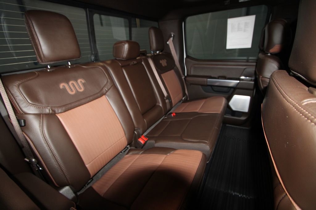 Used 2025 Ford F250 King Ranch w/ Chrome Package image 33