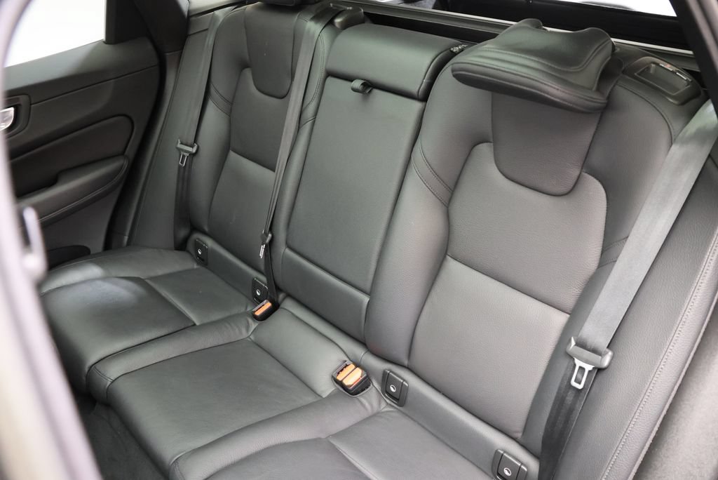 Used 2023 Volvo XC60 B5 Plus w/ Protection Package Premier AWD/4WD image 36