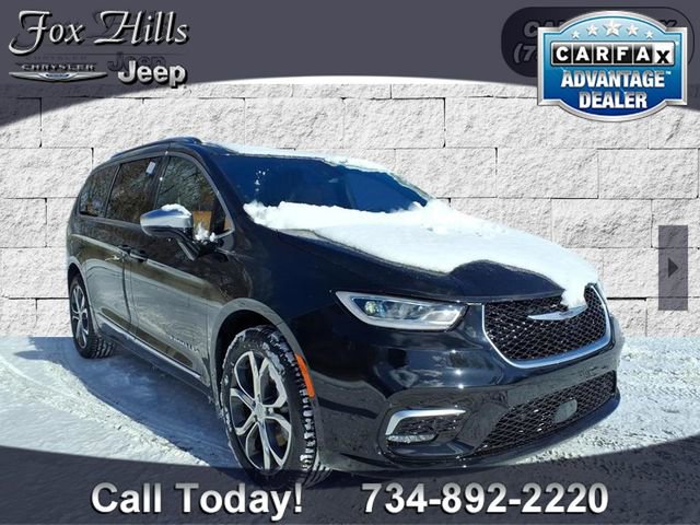 New 2026 Chrysler Pacifica Pinnacle w/ Trailer Tow Group image 1