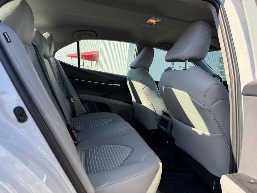Used 2024 Toyota Camry SE w/ Cold Weather Package image 11