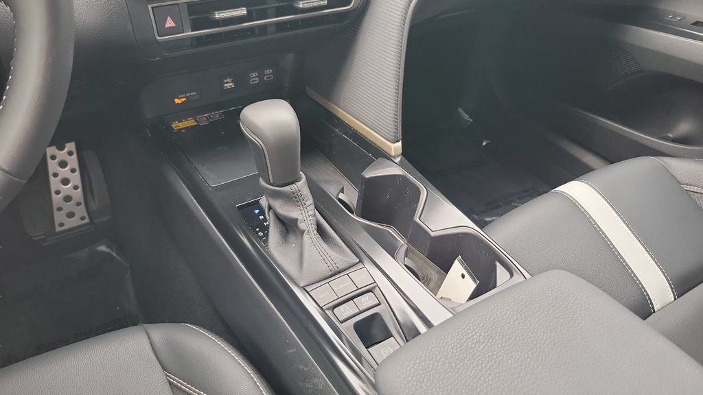 Certified 2025 Toyota Camry SE w/ Convenience Package FWD image 15