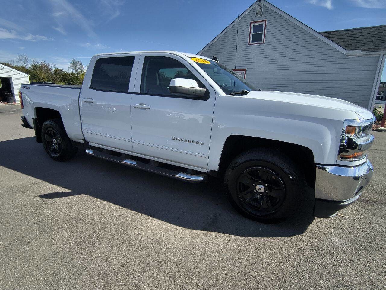 Used 2018 Chevrolet Silverado 1500 LT w/ All Star Edition image 2