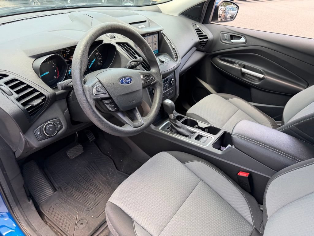 Used 2017 Ford Escape SE w/ Equipment Group 201A AWD/4WD image 22