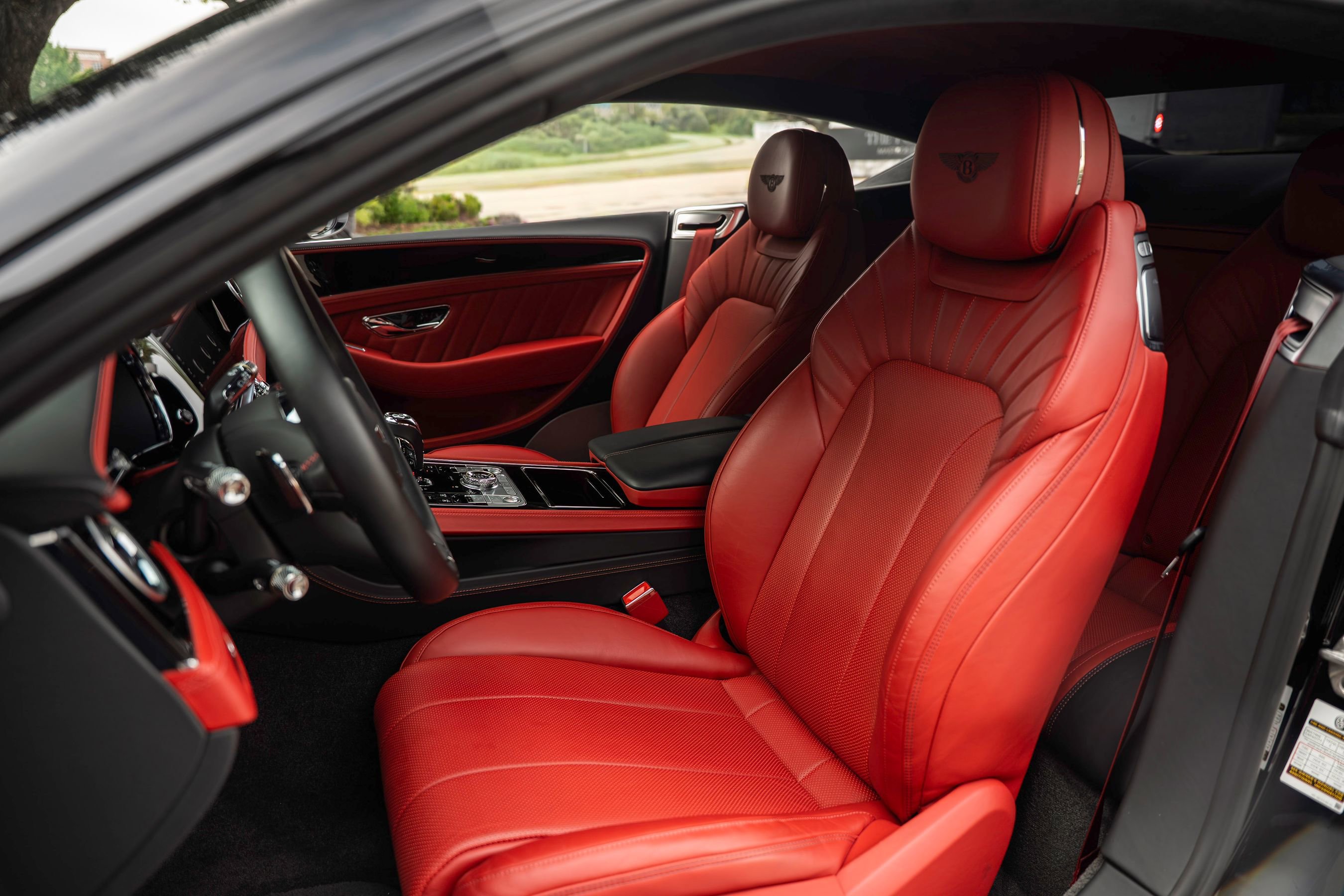 Used 2024 Bentley Continental GT AWD/4WD image 8