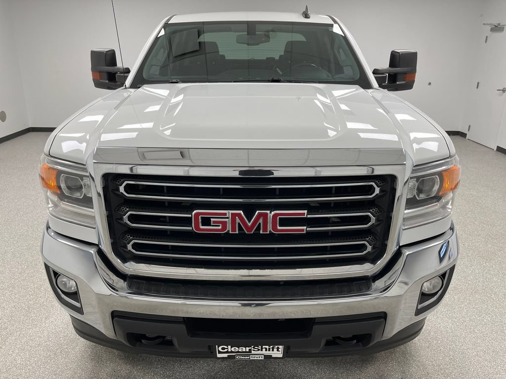Used 2017 GMC Sierra 2500 SLE w/ HD SLE Preferred Plus Package AWD/4WD image 3