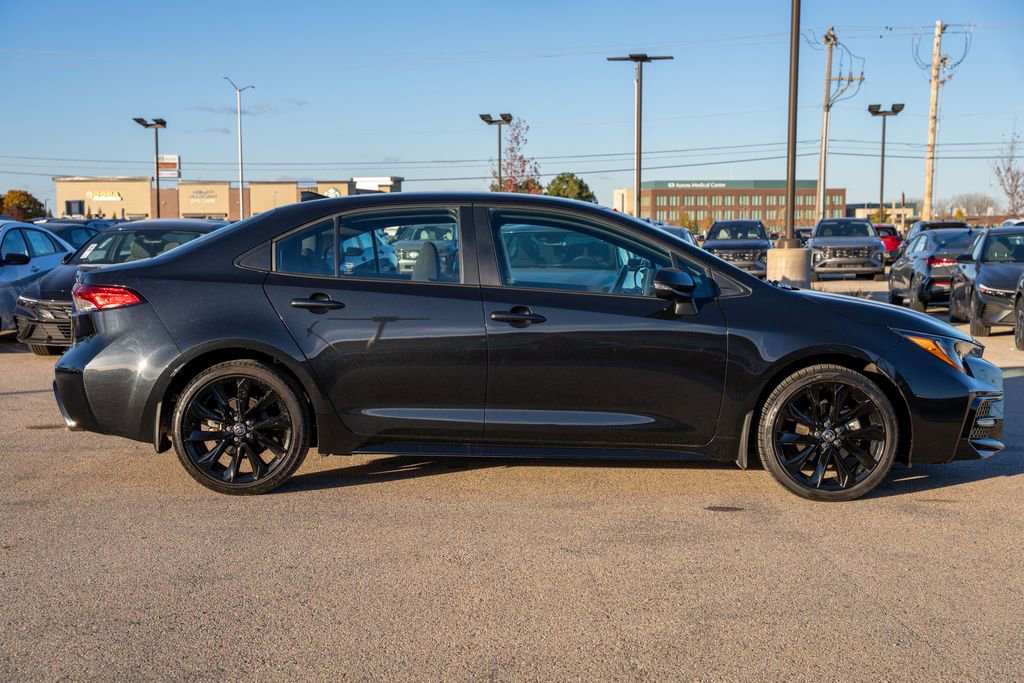 Used 2022 Toyota Corolla SE image 8