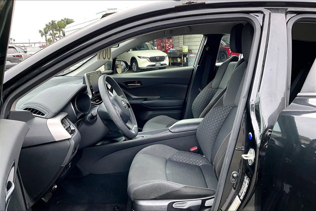 Used 2021 Toyota C-HR LE FWD image 14