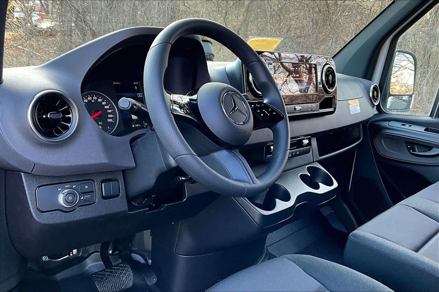 New 2026 Mercedes-Benz Sprinter 2500 image 9