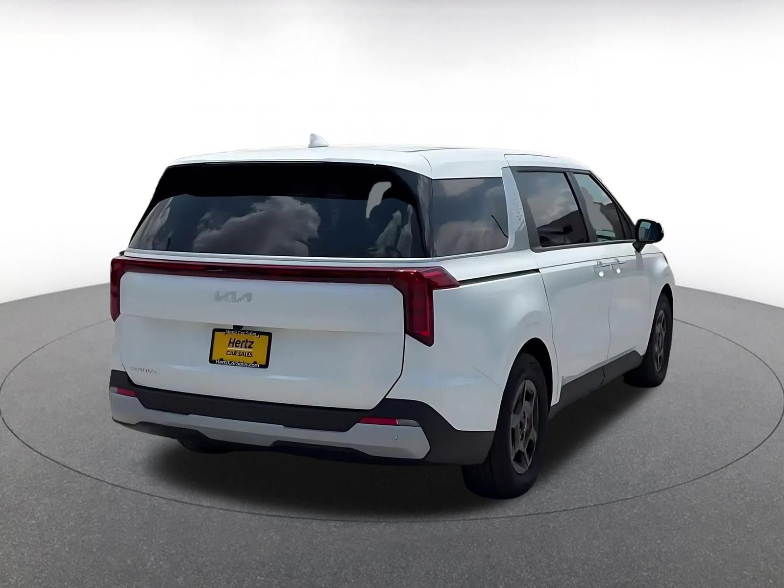 Used 2026 Kia Carnival FWD image 12