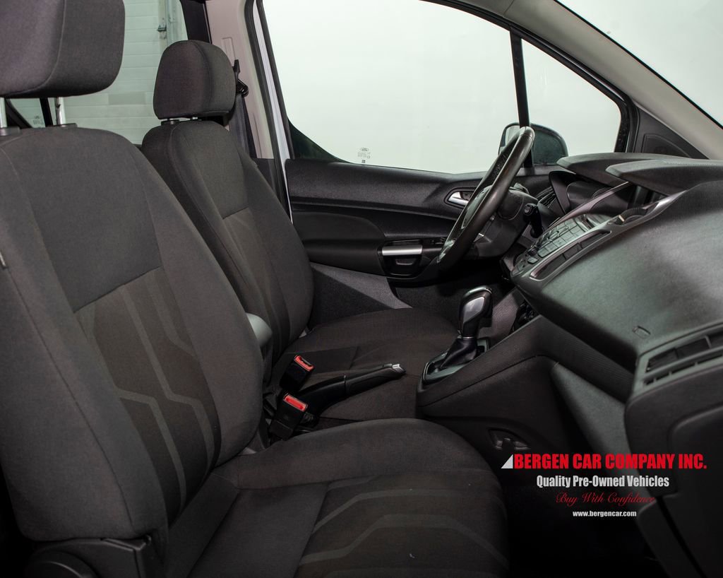 Used 2016 Ford Transit Connect XLT image 17
