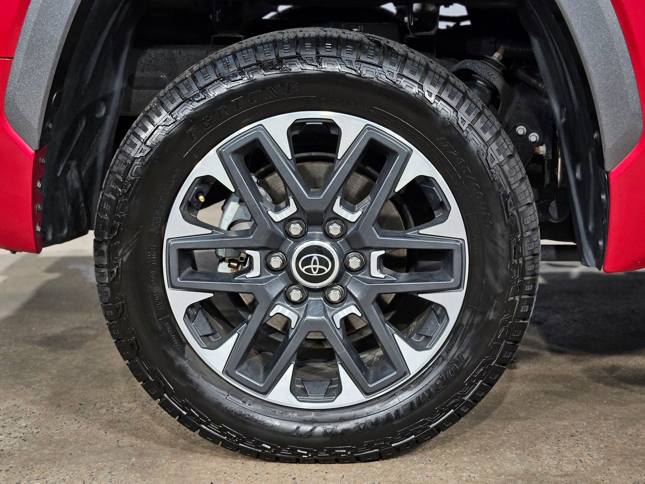 Used 2024 Toyota Tundra Limited image 17