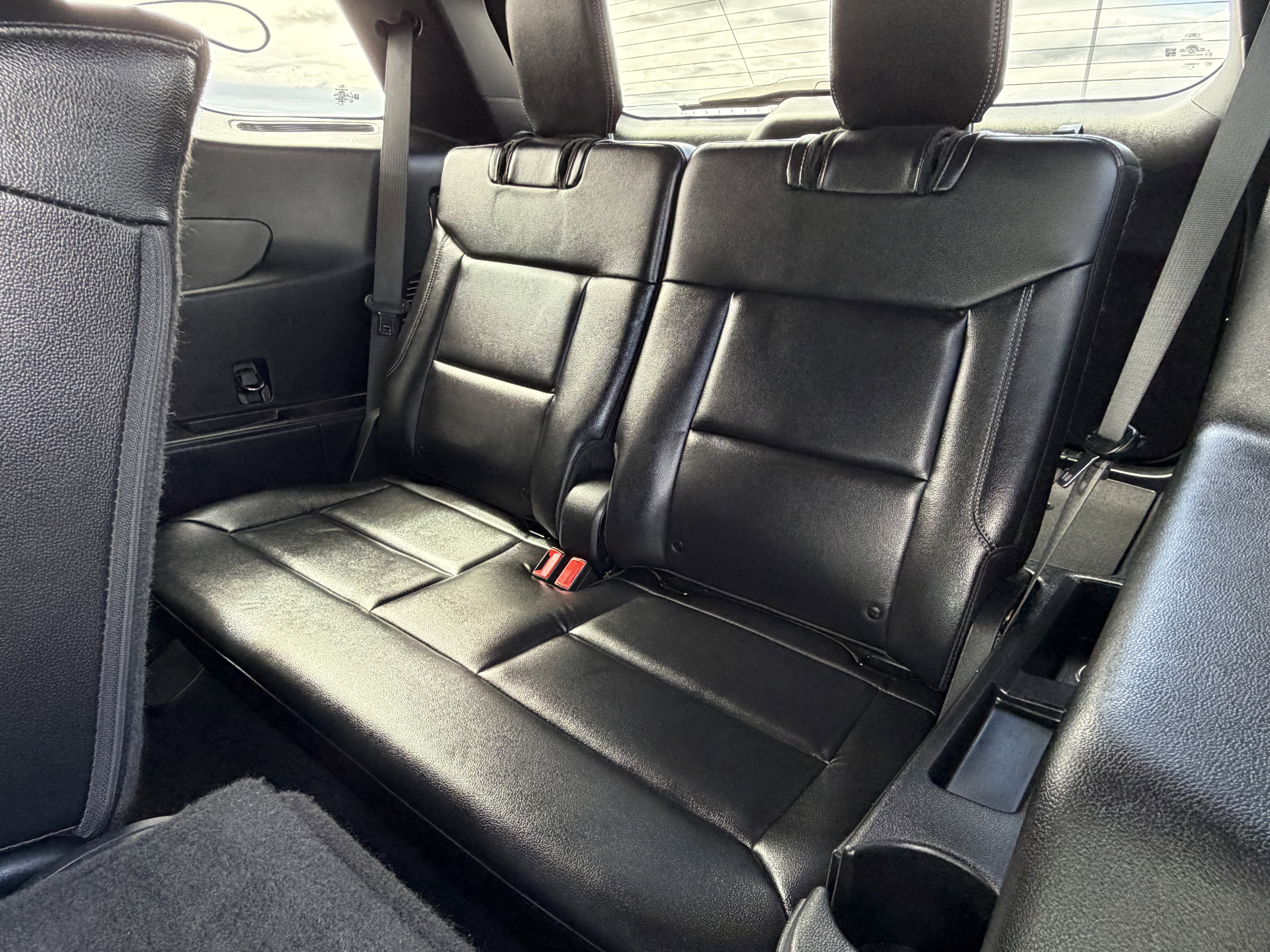 Used 2020 Ford Explorer XLT w/ Equipment Group 202A RWD image 32