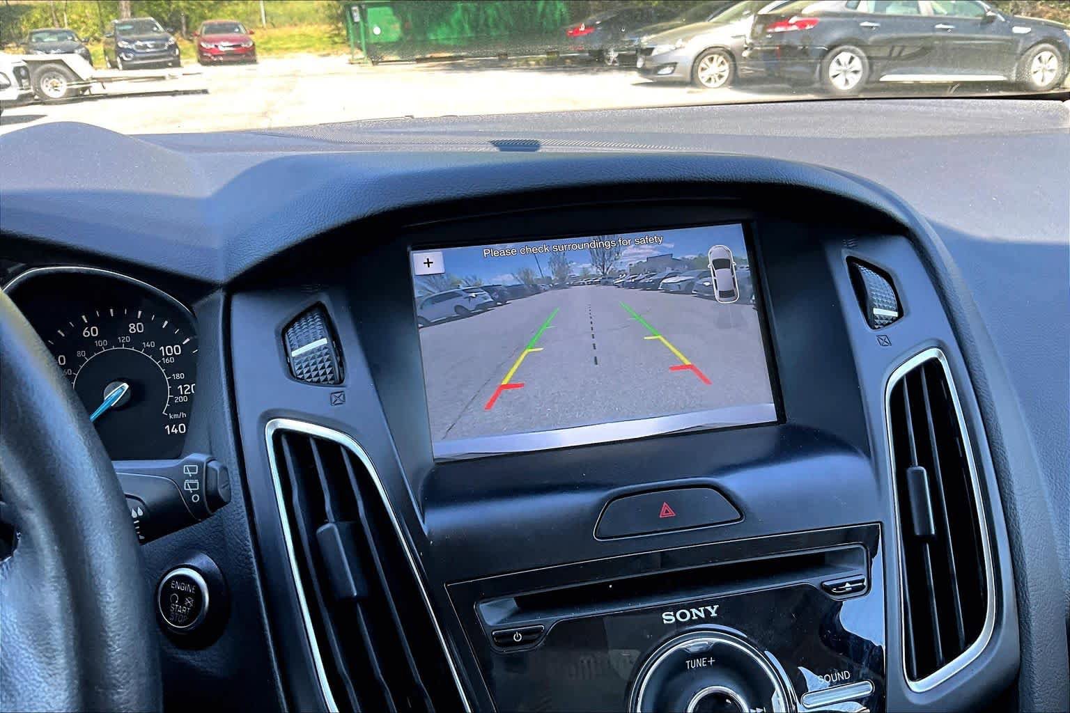 Used 2017 Ford Focus Titanium FWD image 27