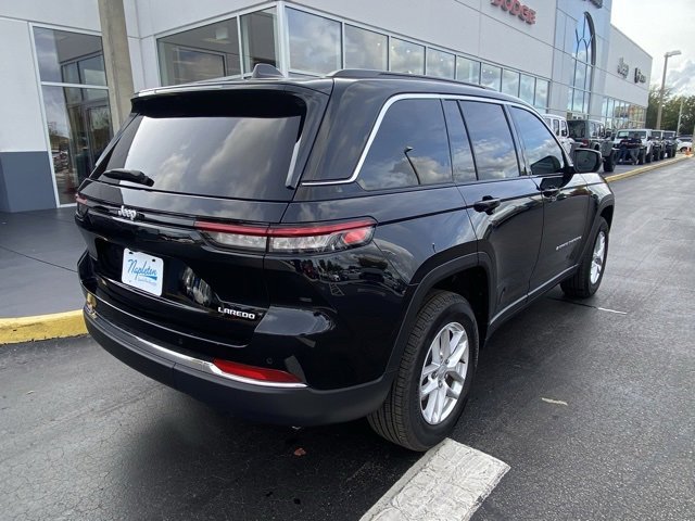 Used 2025 Jeep Grand Cherokee Laredo X w/ Luxury Tech Group I image 8