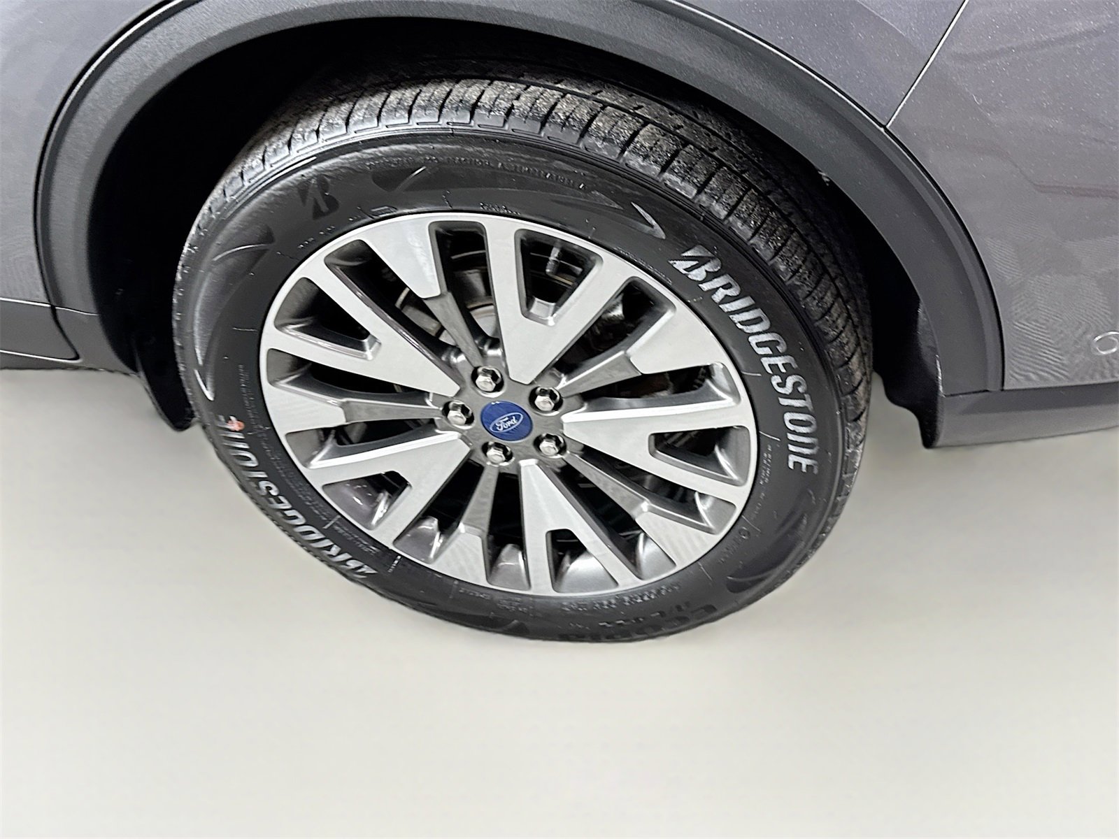 Used 2021 Ford Escape Titanium w/ Class II Trailer Tow Package image 25