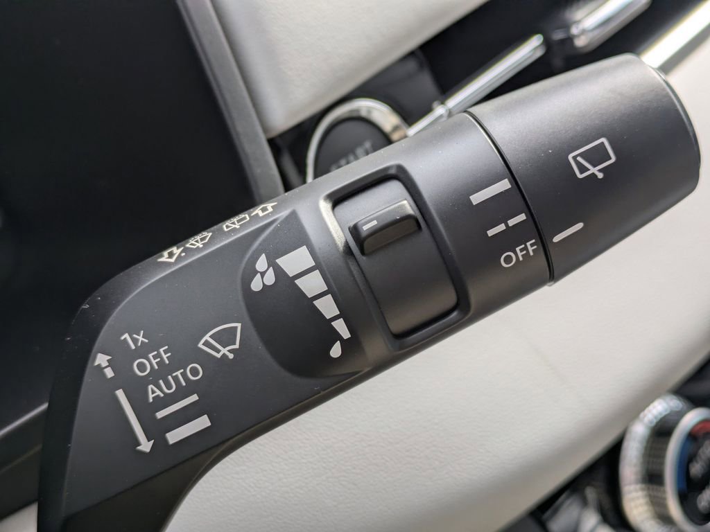 New 2026 Mitsubishi Outlander SE FWD image 30