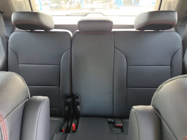 New 2026 Chevrolet Traverse RS w/ LPO, Floor Liner Package FWD image 20