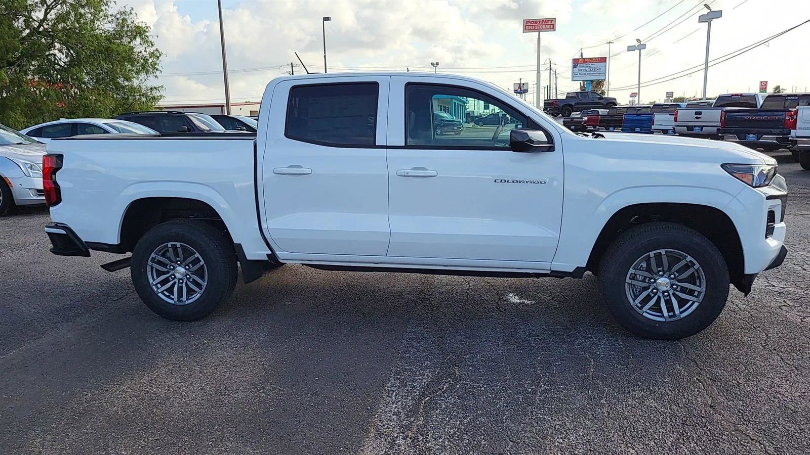 New 2025 Chevrolet Colorado LT w/ Advanced Trailering Package image 9